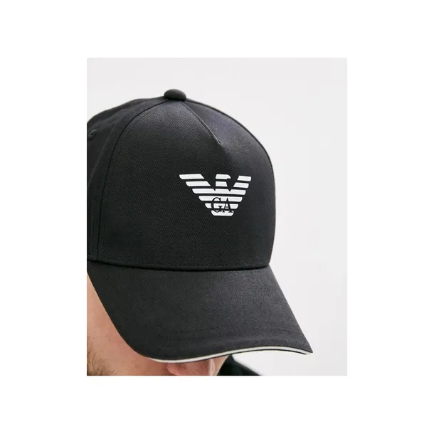 627920cc990-marka-armani