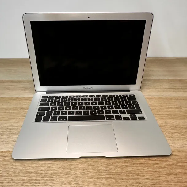APPLE MacBook Air 13,3