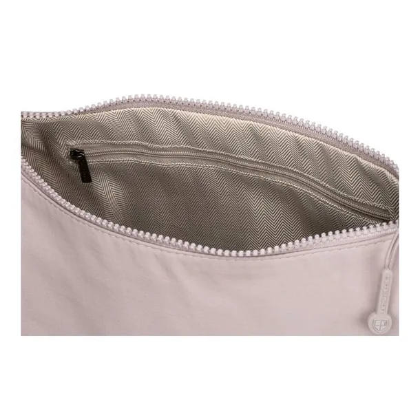 ptncsm0877572-marka-peterson