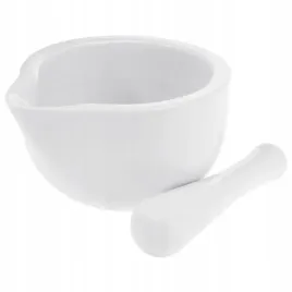 mozdzierz-do-przypraw-porcelanowy-bialy