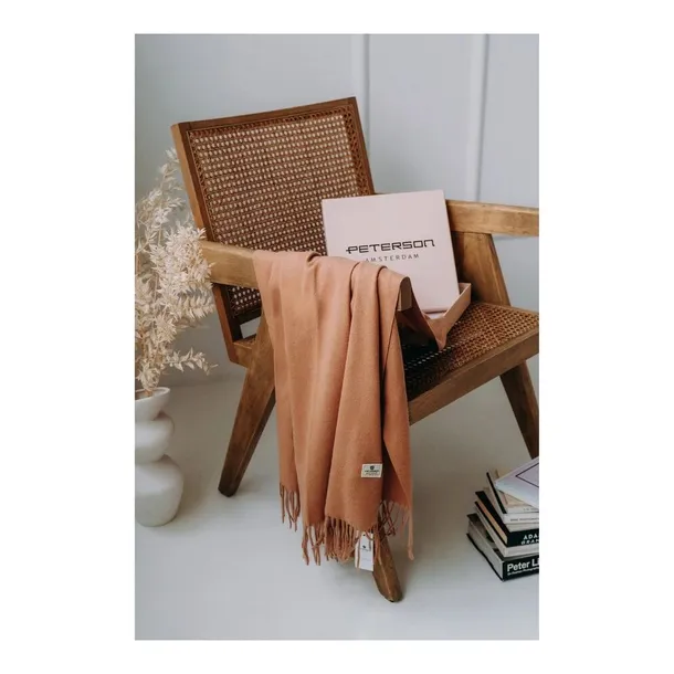 ptnspv7376954-marka-peterson