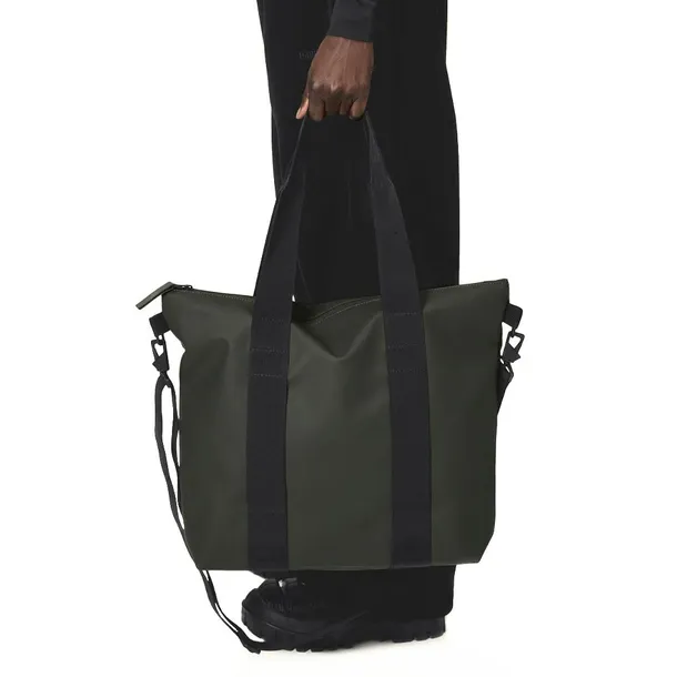 tote-marka-rains