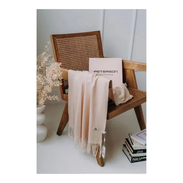 ptnspv7376958-marka-peterson