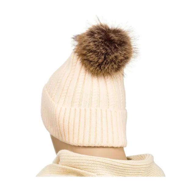 ptn-hat-07-marka-peterson