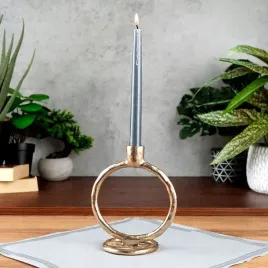 swiecznik-na-dluga-swieczke-aluminiowy-zloty-19-cm-home-styling-collection