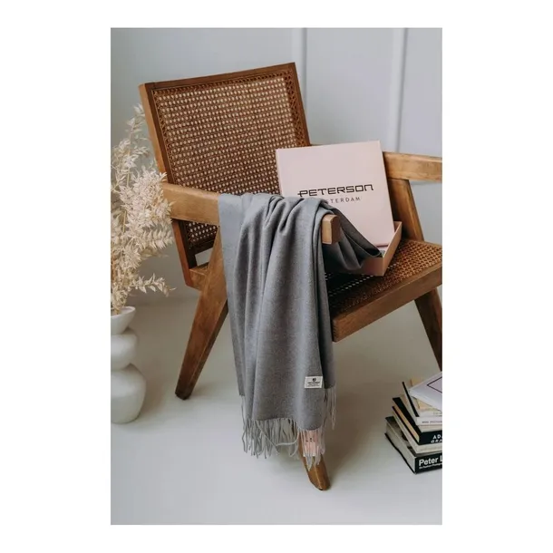 ptnspv7376952-marka-peterson