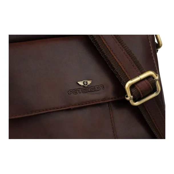 crossbody-marka-peterson