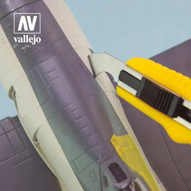 vallejo-t06012-tools-plastic-cutter-scriber-5-blades-waga-z-opakowaniem-0-1-kg