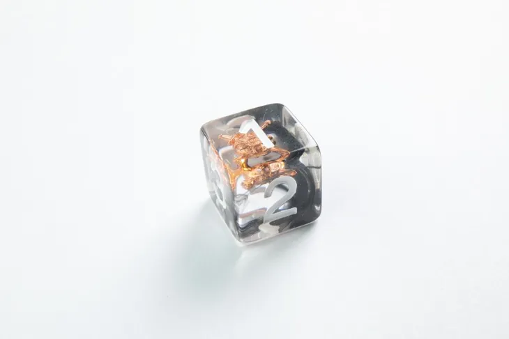 gamegenic-embraced-series-rpg-dice-set-shield-and-weapons-nazwa-gamegenic-embraced-series-rpg-dice-set-shield-and-weapons