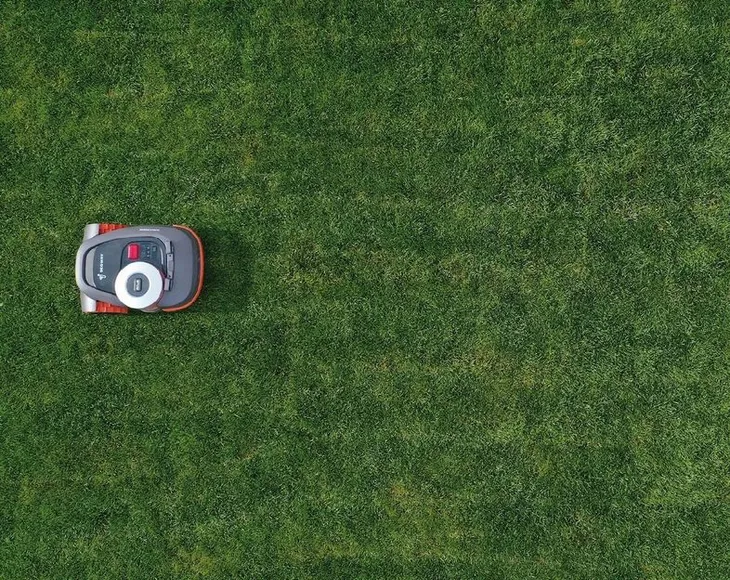 robot-koszacy-segway-navimow-h800e-visionfence-seria-navimow