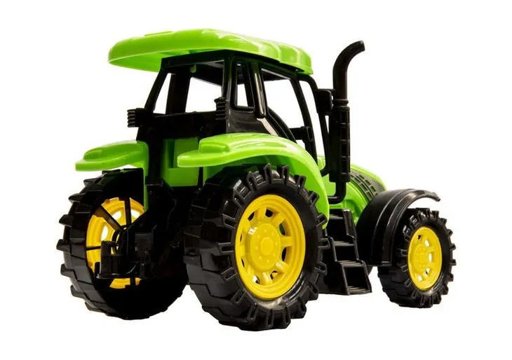 traktor-z-przyczepa-bohater-inny