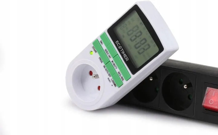 gniazdko-programowalne-czasowe-sterowanie-7-dni-ec-pr07-programator-stan-nowy-kod-producenta-ec-pr07