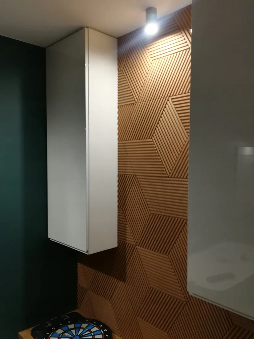 corkbee-3d-eko-panel-scienny-korek-stripe-natural