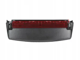 dodatkowe-trzecie-swiatlo-stopu-led-do-audi-a4-b8-2007-2016