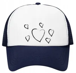 czapka-z-daszkiem-z-siatka-regulowana-serca-serduszka-heart-one-size