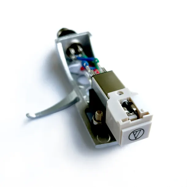 headshell-z-wkladka-at3600l-audio-technica-marka-audio-technica