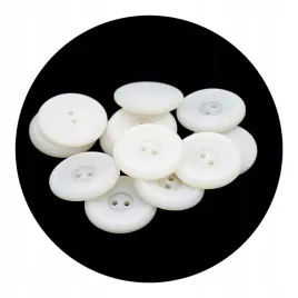 guzik-28mm-dwie-dziurki-10szt-bialy