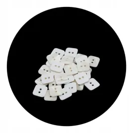 guzik-15x15mm-dwie-dziurki-10szt-bialy