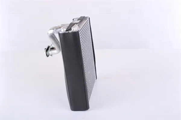 parownik-nissens-92371-producent-czesci-nissens