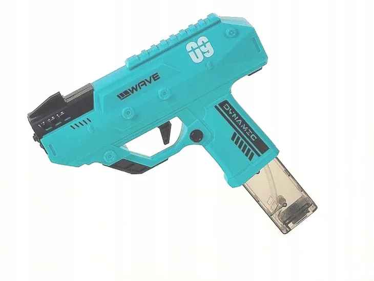 pistolet-na-wode-kolor-odcienie-zieleni