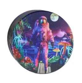 kolorowy-mlynek-do-tytoniu-astronauta-na-tle-jeziora-i-pelni-ksiezyca