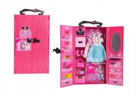 garderoba-z-wyposazeniem-rozowa