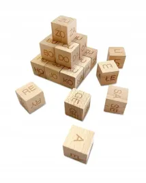 klocki-edukacyjne-sylaby-otwarte-duze-litery