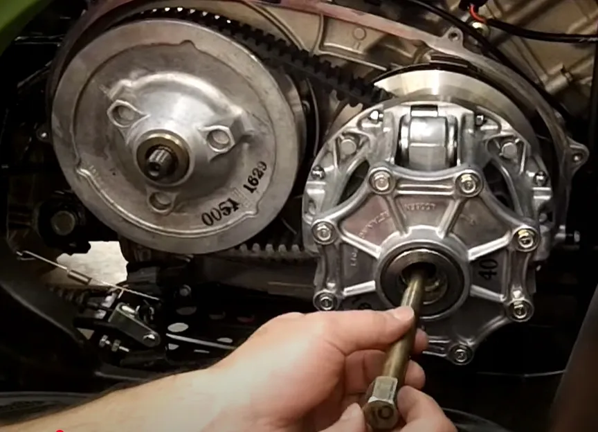 ŚCIĄGACZ WARIATORA Sprzęgła KAWASAKI KVF Brute Force 200mm