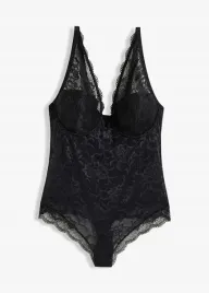 b-p-c-body-czarne-ze-stringami-usztywniane-miseczki-koronkowe-100c