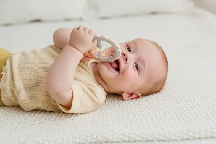 giligums-grzechotka-smok-plec-dziewczynki-chlopcy