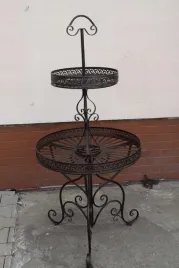 kwietnik-stolik-stol-na-kwiaty-pietrowy-ogrodowy