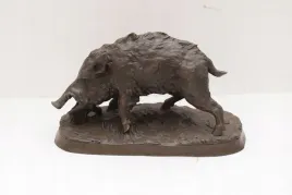 rzezba-z-brazu-duzy-dzik-prezent-figura-mysliwy