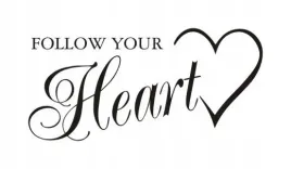 napis-na-sciane-naklejka-z-cytatem-follow-your-heart-inspiracja-sercem