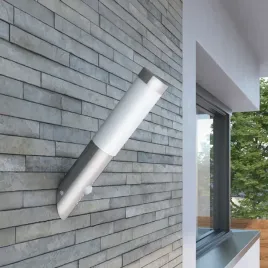 lampa-ogrodowa-scienna-z-czujnikiem-ruchu