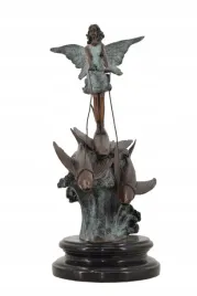 wrozka-na-rybim-zaprzegu-figura-oceaniczna-z-brazu-rzezba-ryby-ozdoba