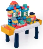 stol-z-klockami-bohater-brak