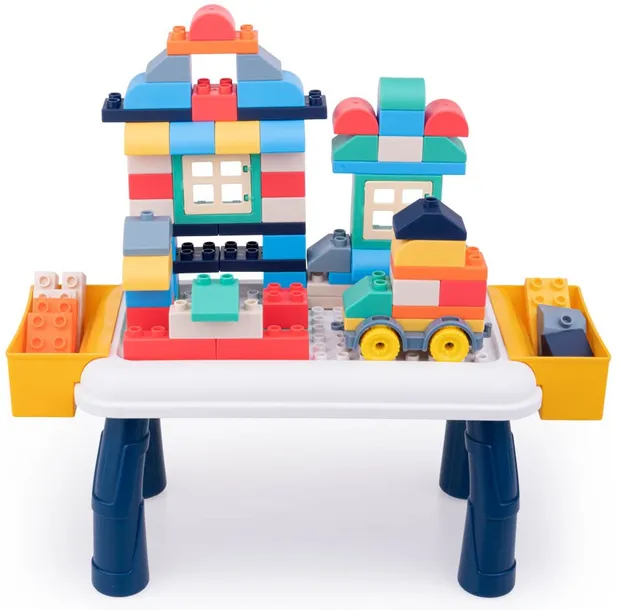 stol-z-klockami-wiek-dziecka-18-m