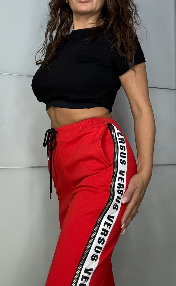 spodnie-czerwone-joggery-l-czerwony-stan-nowy