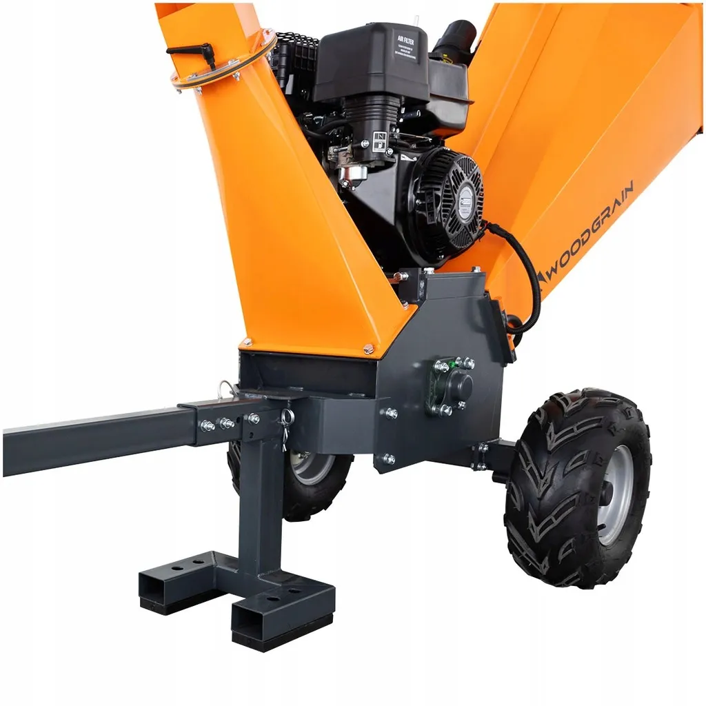 mocny-rebak-spalinowy-rozdrabniacz-do-galezi-mlyn-15km-r1500-woodgrain-stan-nowy