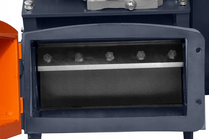 mocny-rebak-spalinowy-rozdrabniacz-do-galezi-mlyn-15km-r1500-woodgrain-moc-silnika-kw-9-1