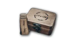 drewniany-pendrive-plaski-pudelko-na-film-lub-zdjecia-z-waszego-slubu