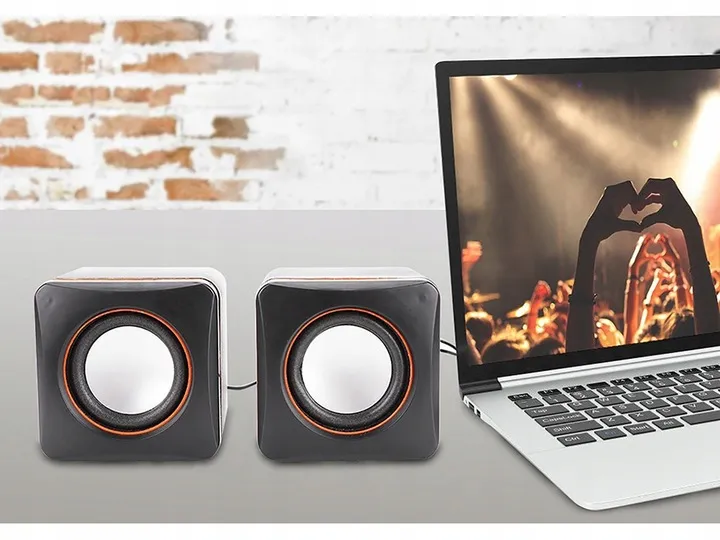 glosniki-komputerowe-pc-2-0-jack-zasilanie-usb-do-laptopow-uniwersalne