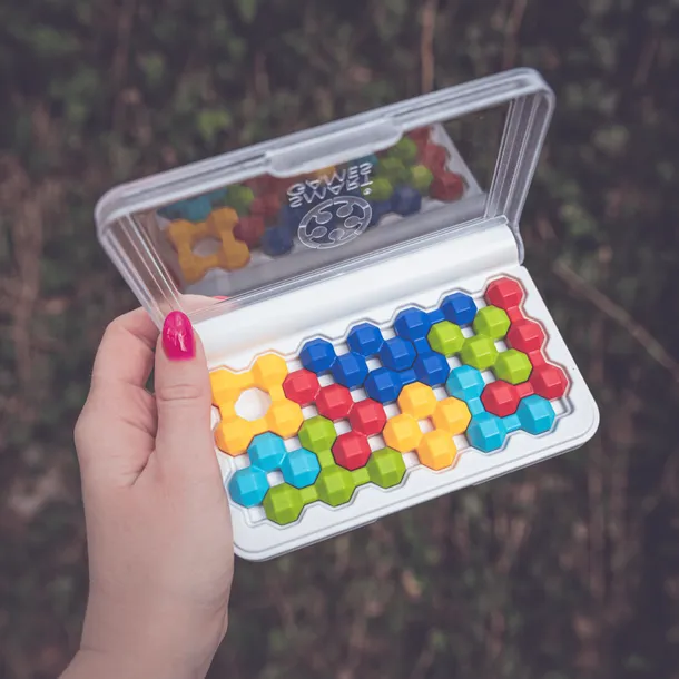 gra-iq-twins-smart-games-7-material-papier-minimalna-liczba-graczy-1