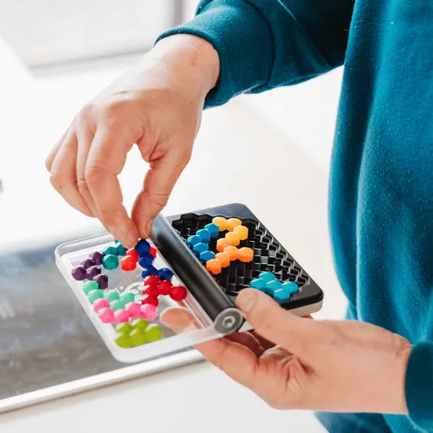 gra-iq-six-pro-smart-games-8-stan-nowy-material-papier