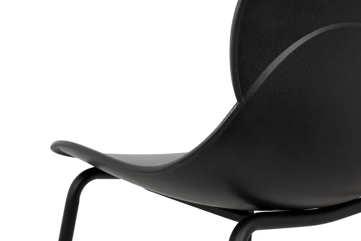 krzeslo-aria-czarne-glebokosc-mebla-54-cm