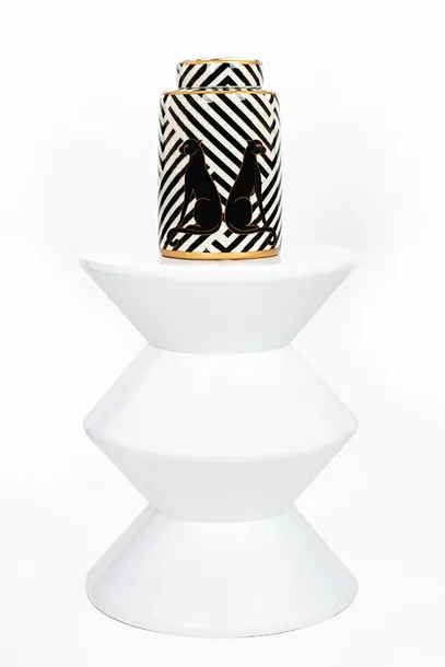 stolik-turn-bialy-ksztalt-blatu-okragly