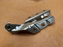 zawias-pokrywy-silnika-vw-crafter-17-pr