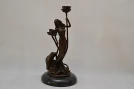 swiecznik-kobieta-secesja-figura-z-brazu-rzezba