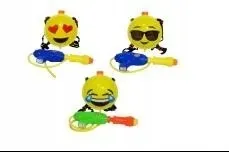 pistolet-na-wode-z-zasobnikiem