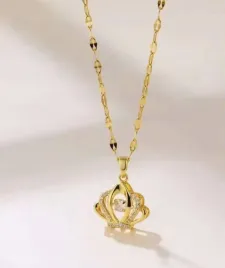 elegancki-naszyjnik-lancuszek-korona-z-diamencikami-crown
